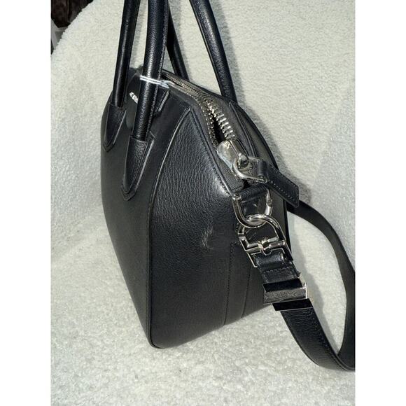 Givenchy Small Antigona Leather Satchel - Excellent Condition - Picture 6 of 7